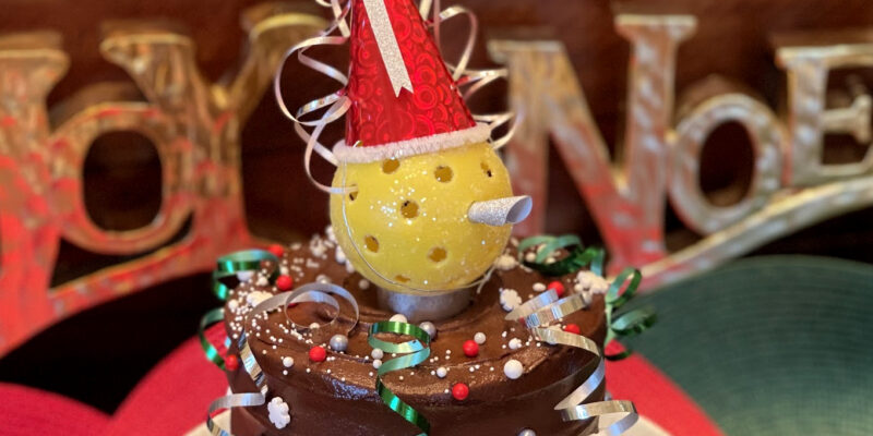 Christmas Pickleball cake decoration